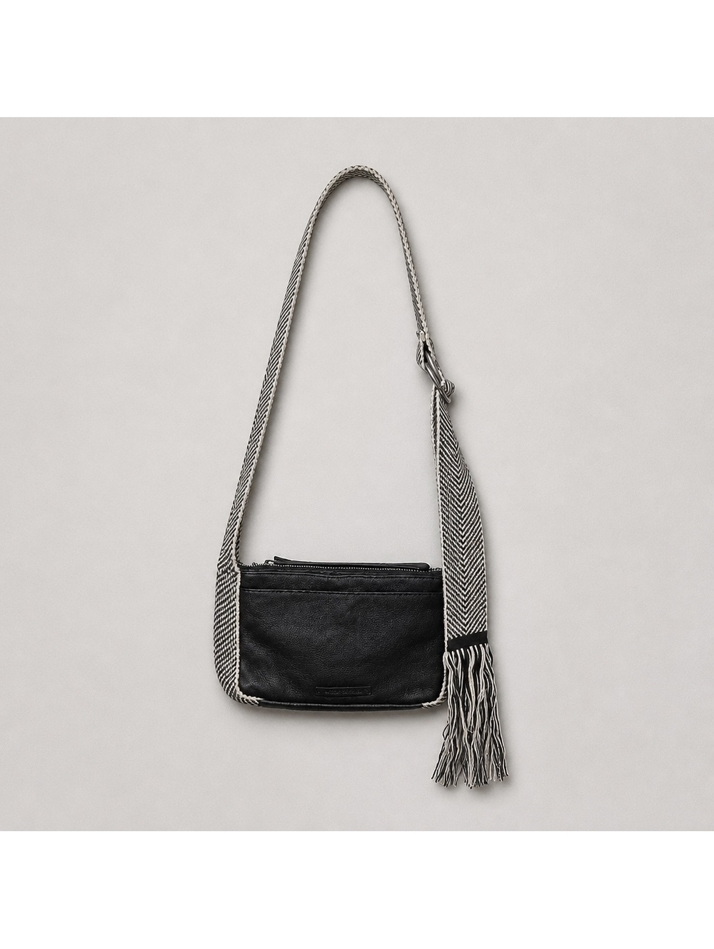 Lucky Brand Black Bohemian Leather Crossbody Bag with Adjustable Woven Strap - Picture 2 of 7